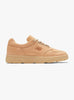 Made in UK Allerdale Hazelnut and Gum from New Balance at Couverture & The Garbstore
Side 