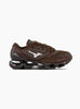 Wave Prophecy LS Chicory Coffee & Black from Mizuno at Couverture & The Garbstore
side 