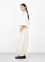 Lois Twill Top Cream from Sea at Couverture & The Garbstore
model side