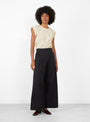 Coxsone Pant Black-Black-RC(model front) at Couverture & The Garbstore [pos:1.jpg]