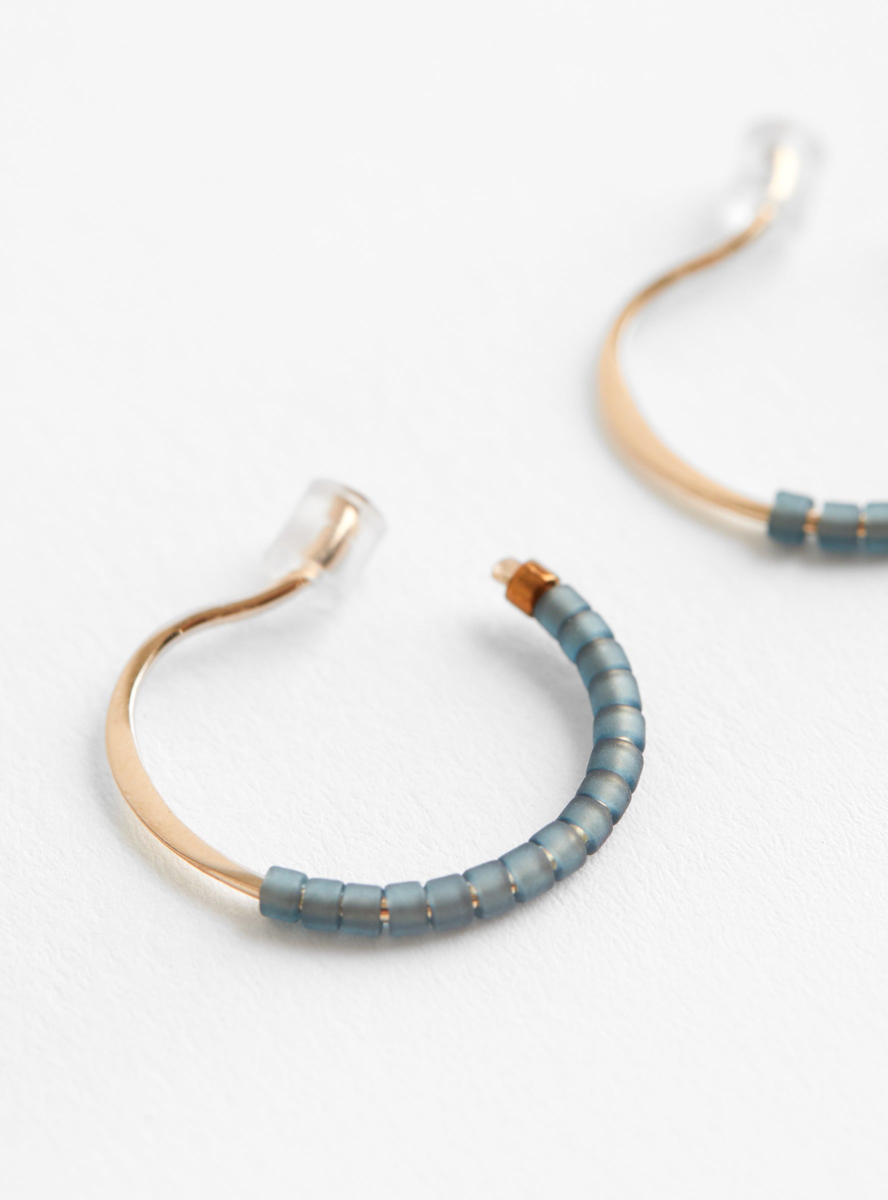 Mini Miyuki Gold Plated Brass Hooks Mouse GreyMouse GreyAglagla close up at Couverture & The Garbstore