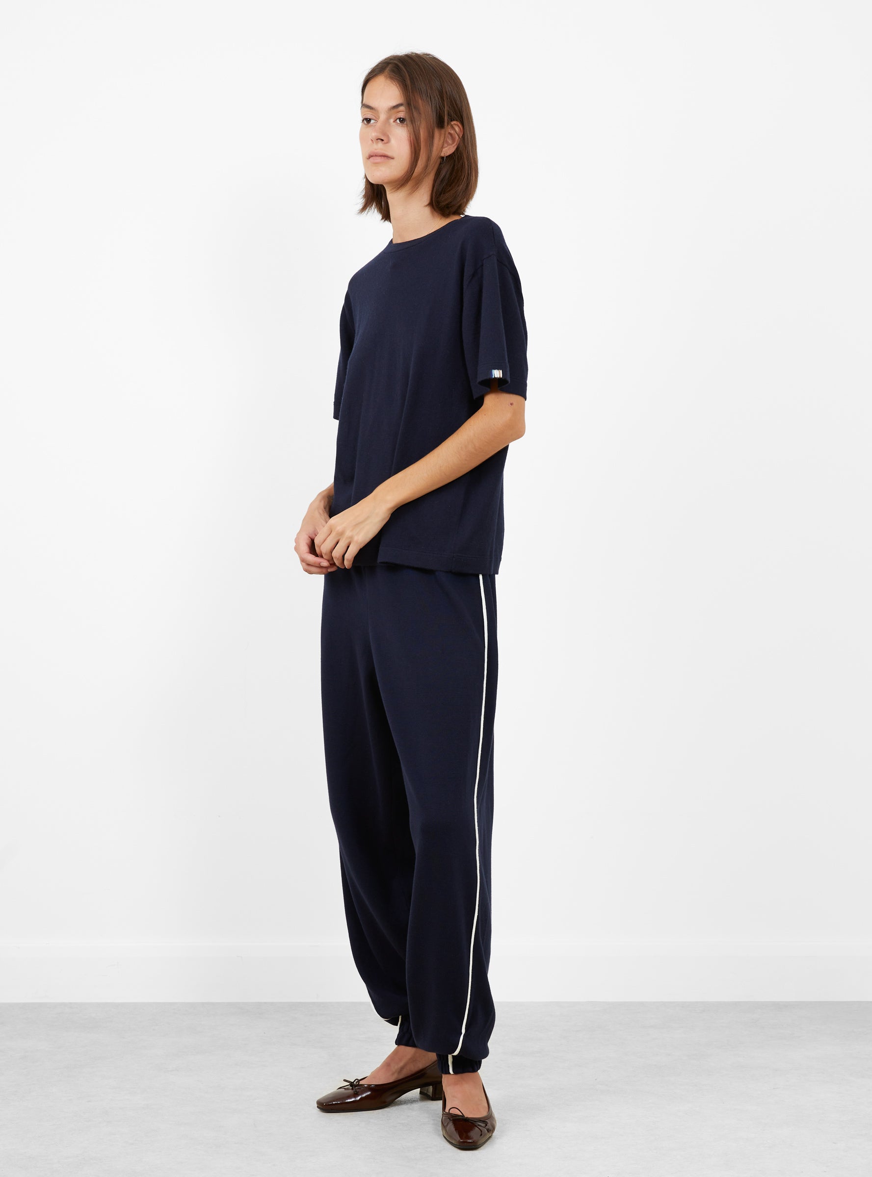 No 268 Cuba T-Shirt Navy Navy Extreme Cashmere (model side) at Couverture & The Garbstore