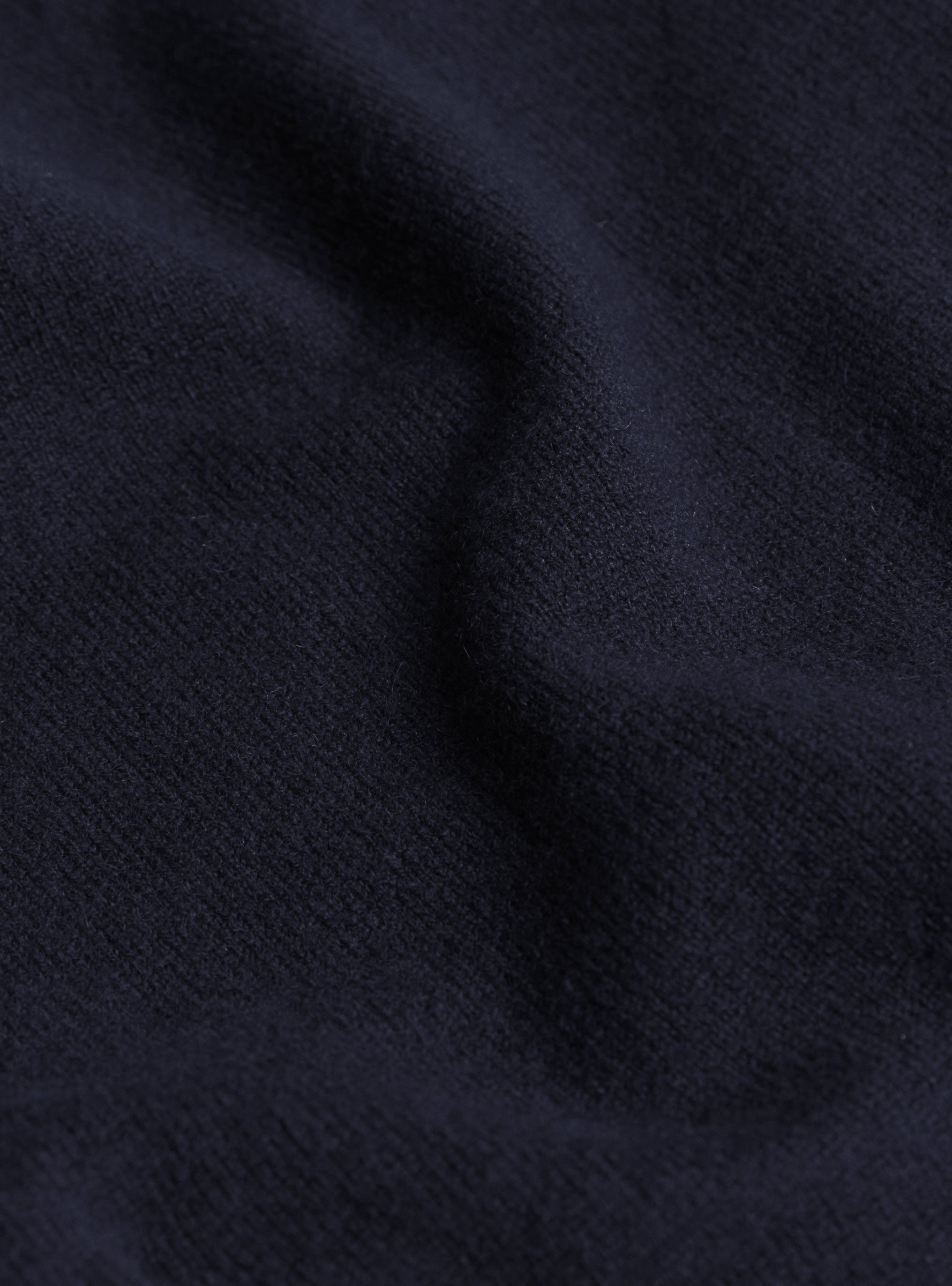 No 35 Knit Bandana Navy EXTREME CASHMERE Fabric_Detail at Couverture & The Garbstore