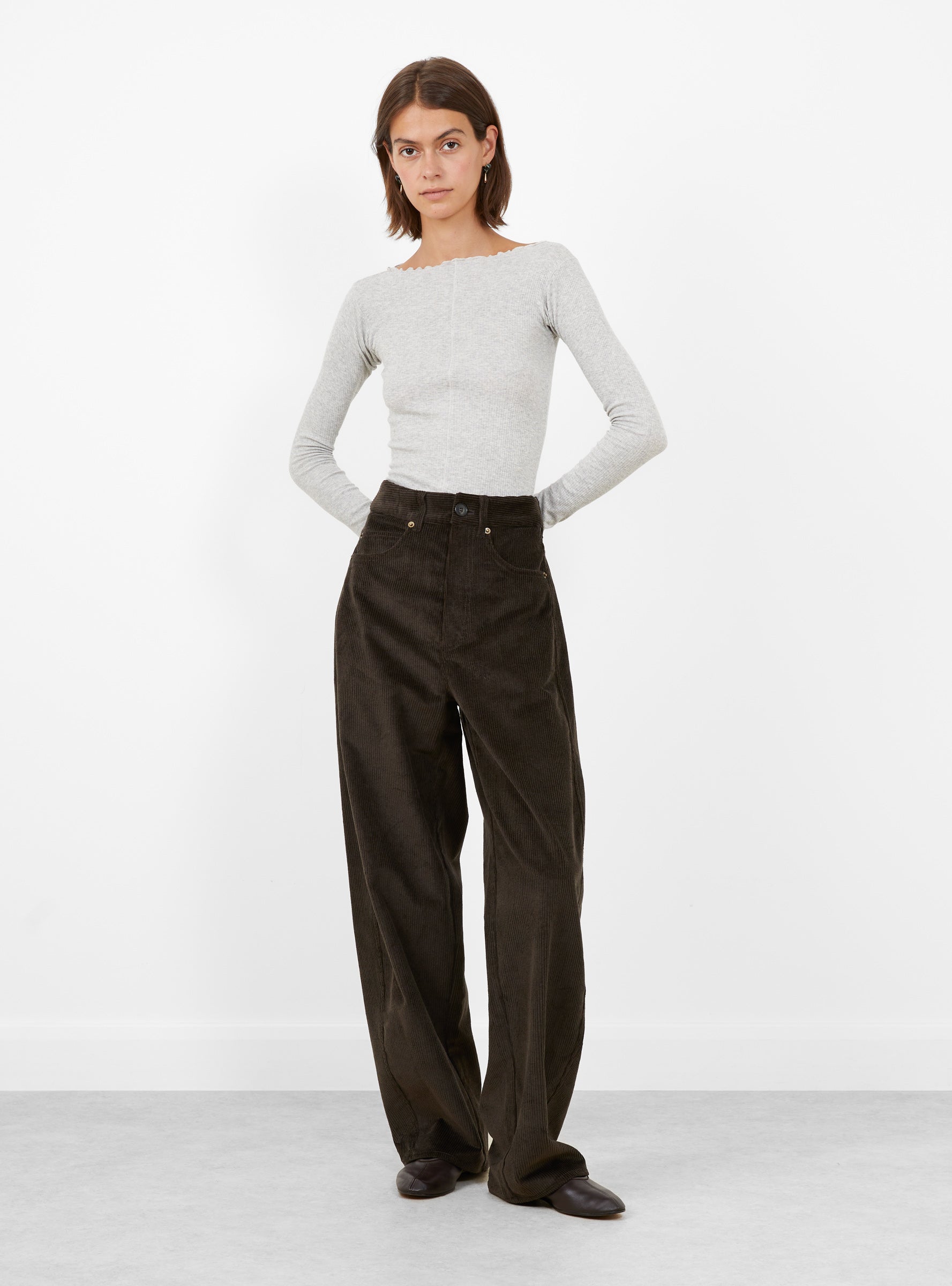 Gunther Trousers Dark Brown Dark Brown SOEUR (model back) at Couverture & The Garbstore