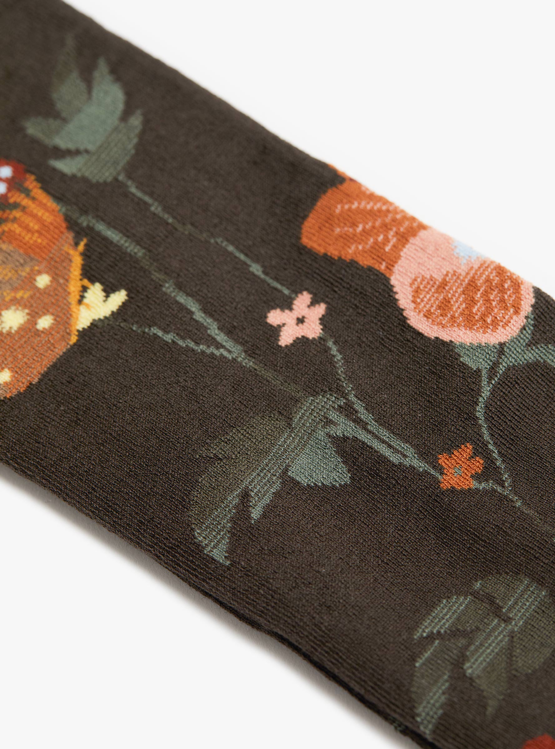 Umber Knee High Socks Umber BONNE MAISON (Fabric Detail) at Couverture & The Garbstore
