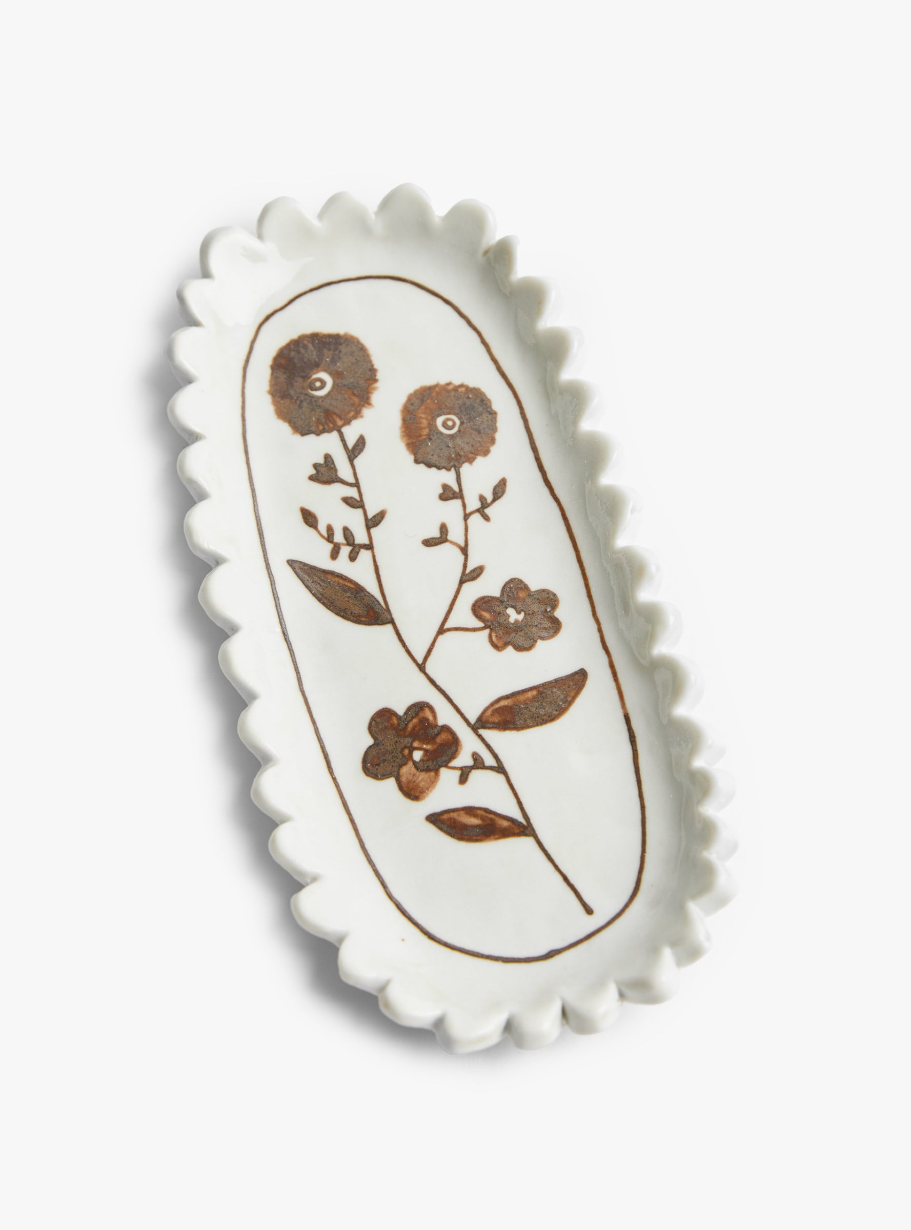 Garden Scalloped Tray white Stephanie Dawn Matthias (top view) at Couverture & The Garbstore