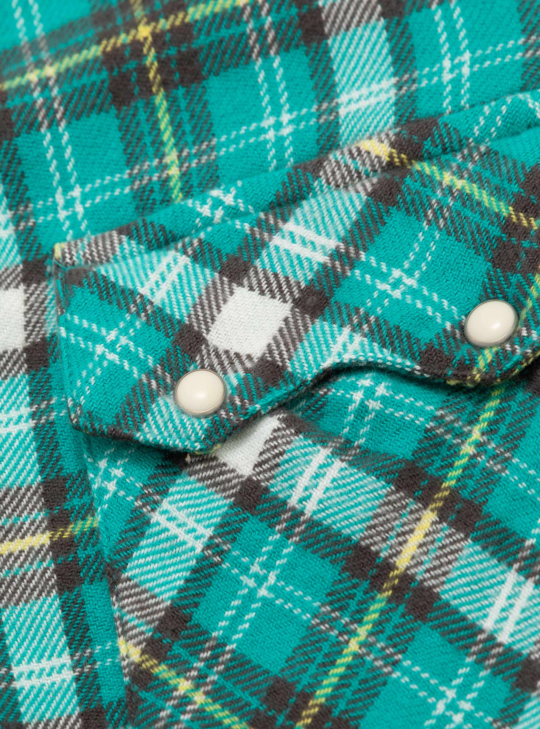 Washed Flannel Pearlsnap Shirt Cactus Flower Plaid WYTHE (pocket detail) at Couverture & The Garbstore